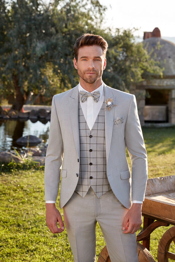 Costume homme en lin avec gilet carreauté