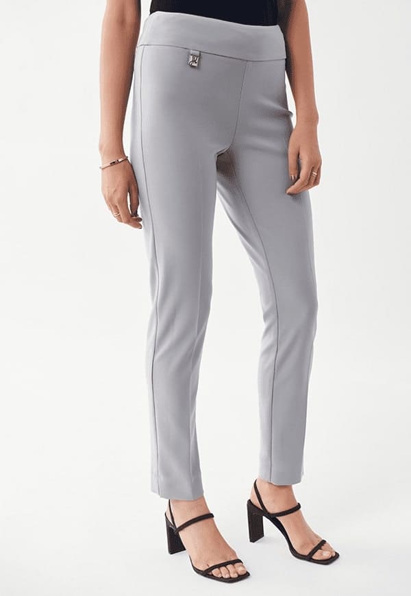 Photo pantalon classique gris perle