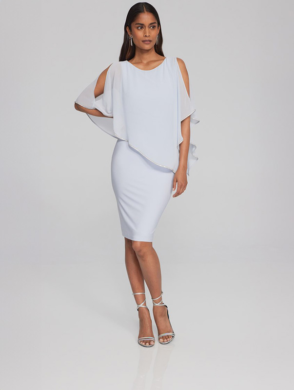 Robe bleu ciel avec poncho mousseline