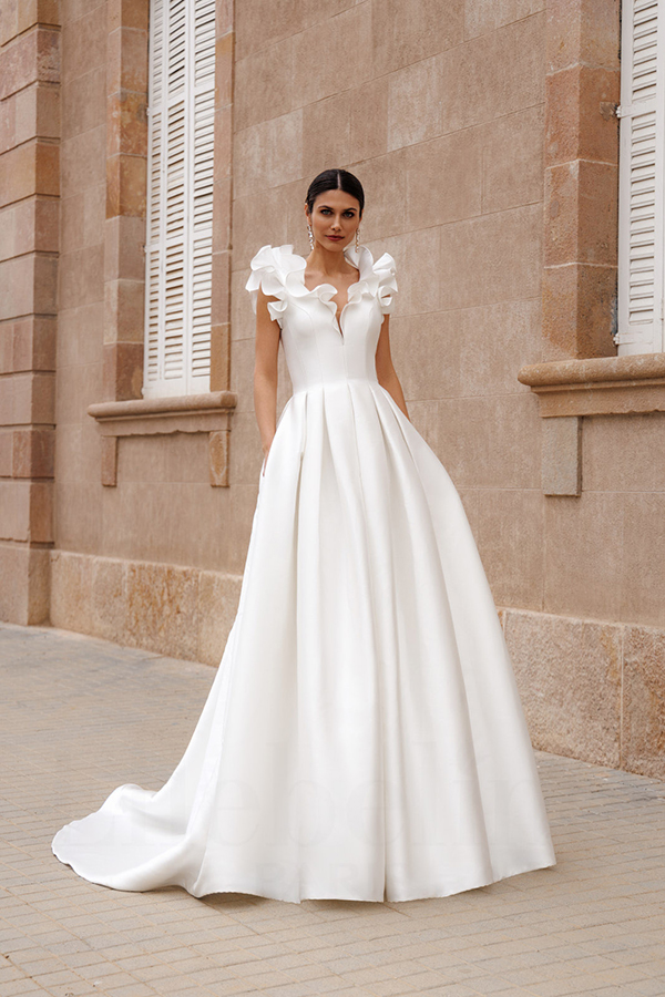 robe de marié de la marque Ellebeline