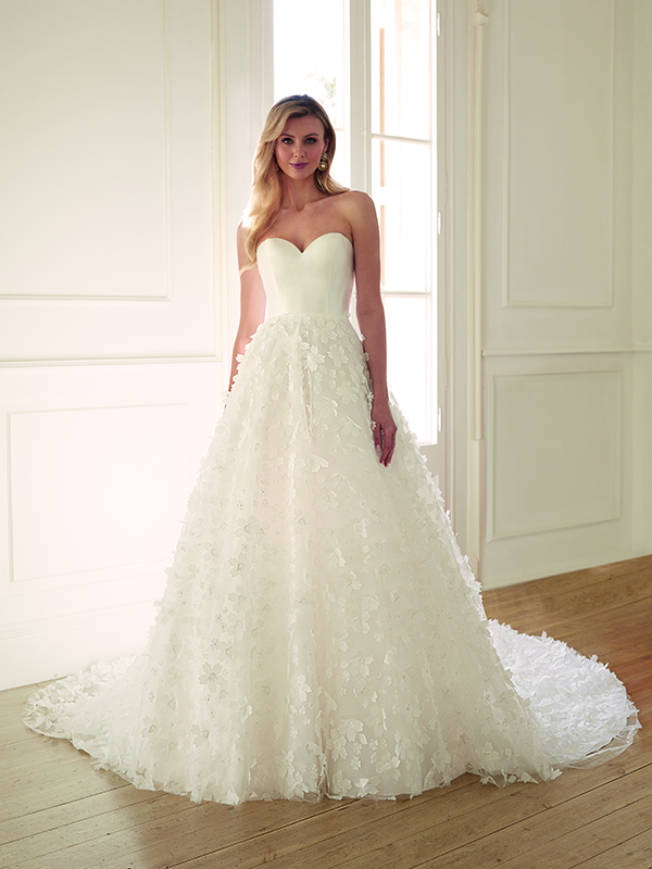 robe de mariage de la marque Sposa