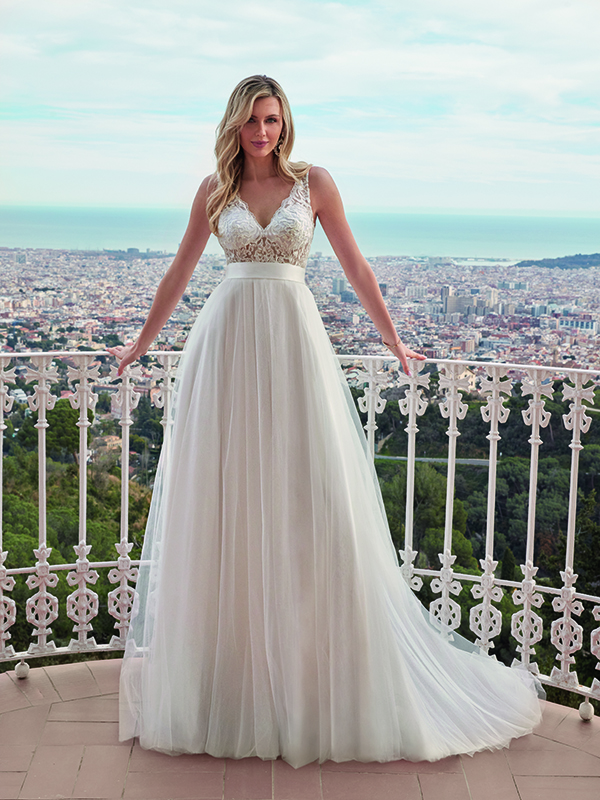 robe de marié de la marque Sposa