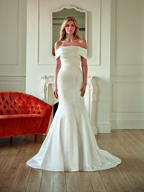 robe de marié de la marque Sposa